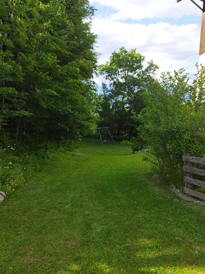 Gîte pour 6 personnes, avec vue ainsi que terrasse et jardin à Saint-Vincent-les-Forts - 4