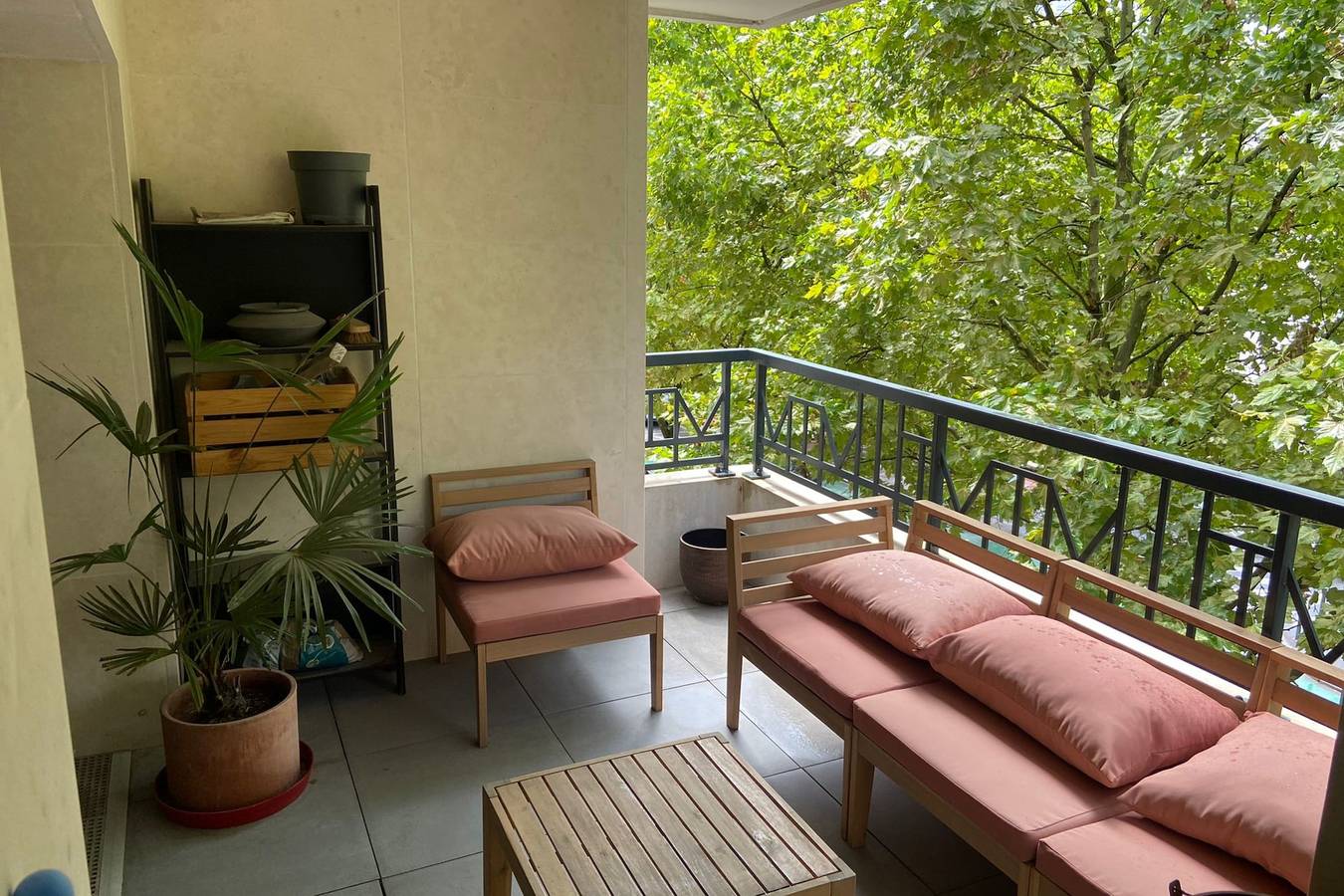 Appartement entier, Appartement avec terrasse proche Montmartre in Saint-Ouen, Seine-Saint-Denis