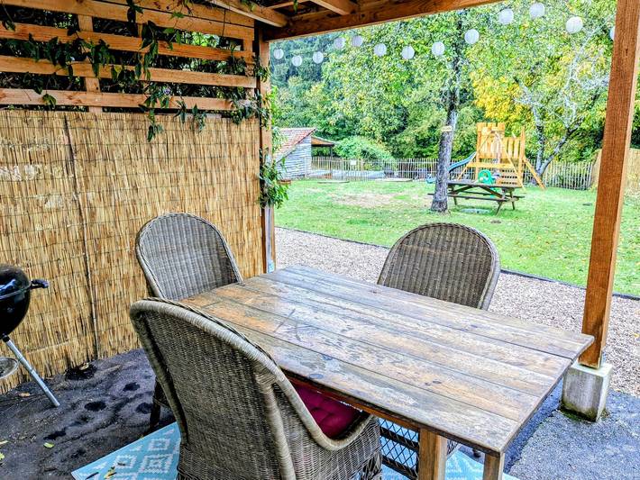 Gîte pour 3 personnes, avec piscine, adapté aux familles à Taintrux - 4