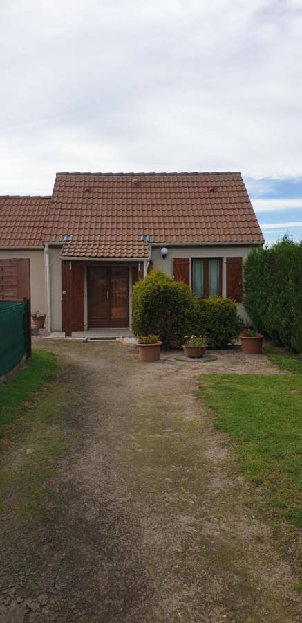 Gîte pour 4 personnes, avec vue et jardin, animaux acceptés à Charenton-du-Cher - 2