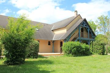 Gîte pour 53 personnes, avec jardin dans la Sarthe