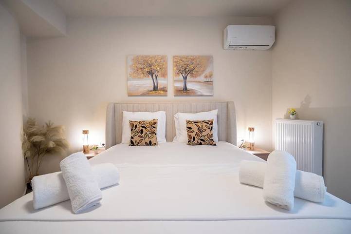 Entire apartment, Ilisia 2 person apartment by Mps in Central Section of Athens, Athens