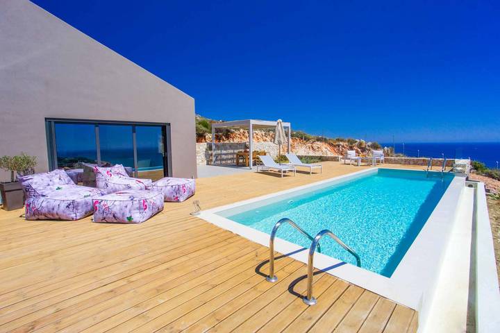 Villa pour 3 personnes, avec piscine et terrasse dans Skala - 2
