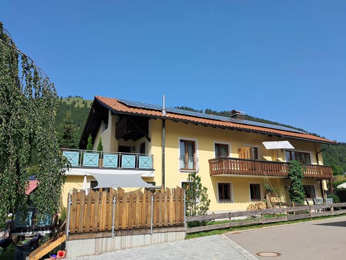 Apartamento para 4 personas, con Terraza y Jardín en Oberjoch