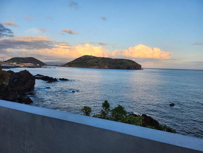 Location de vacances pour 8 personnes, avec vue et terrasse à Horta - 2