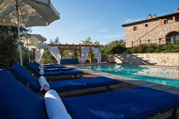 Ferienwohnung für 6 Personen, mit Terrasse und Garten sowie Pool in Volterra