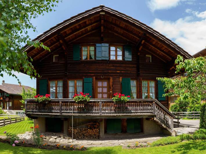 Gîte pour 7 personnes, avec jardin dans Gstaad - 2