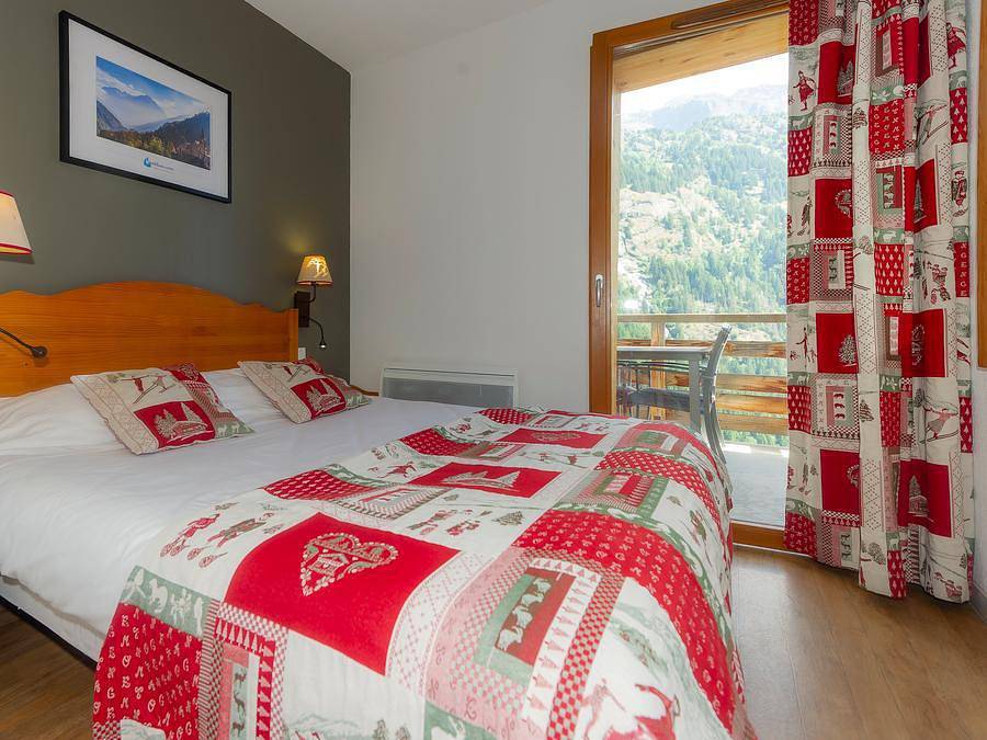 Résidence Goélia Le Crystal - Appartement 4 personnes - G/322_2 Pieces 4 Pers Vue Montagne in Vaujany, Parc national des Écrins