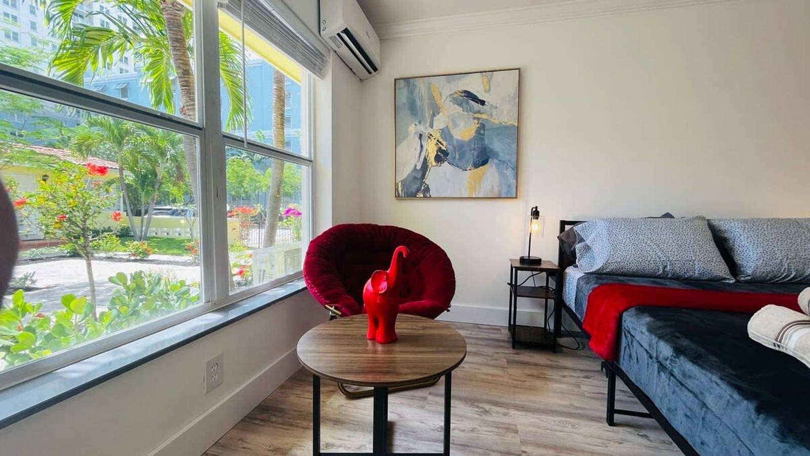 Ganzes Studio, Your Miami Base with Free Parking in Miami, Florida