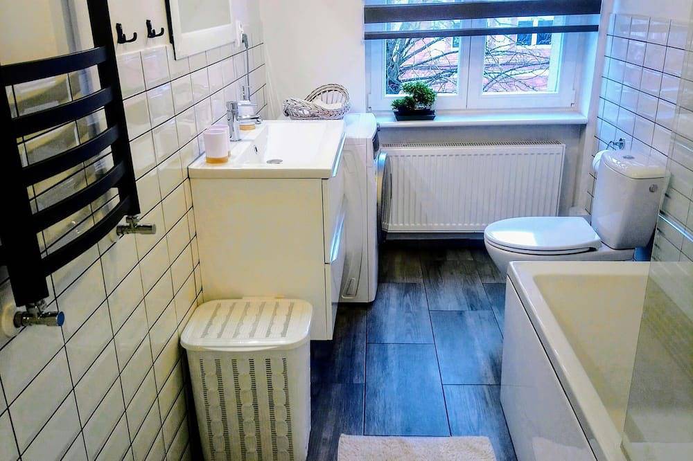 Ganze Wohnung, Apartament Mickiewicz-Center, Wi-Fi ,Tv, łazienka z wanna i prysznicem. in Słupsk, Polnische Ostsee
