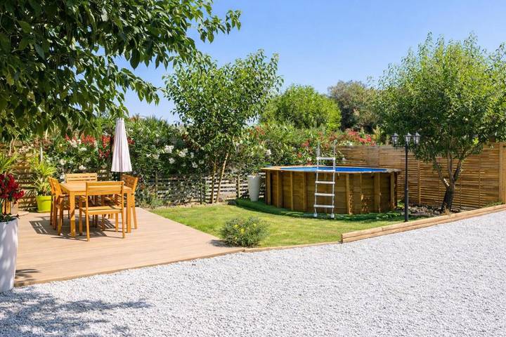 Location de vacances pour 5 personnes, avec jardin et piscine à Moltifao