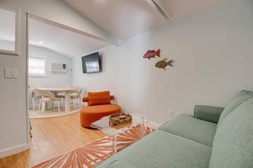 Gîte pour 3 personnes, avec jardin ainsi que piscine et balcon, adapté aux familles à Key West