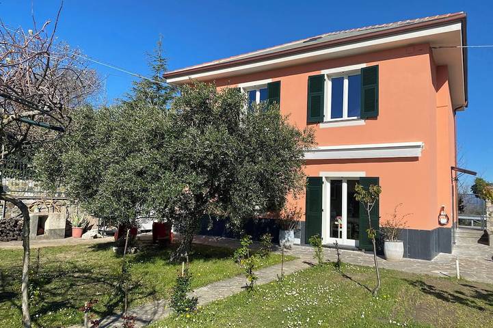 Villa pour 6 personnes, avec jardin, animaux acceptés dans Tigullio