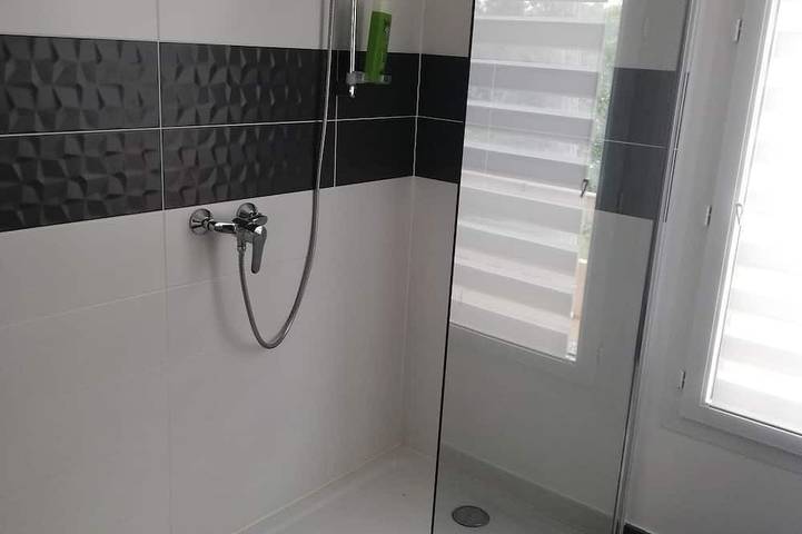 Gîte pour 4 personnes, avec balcon dans Plage De Tourgeville - 3