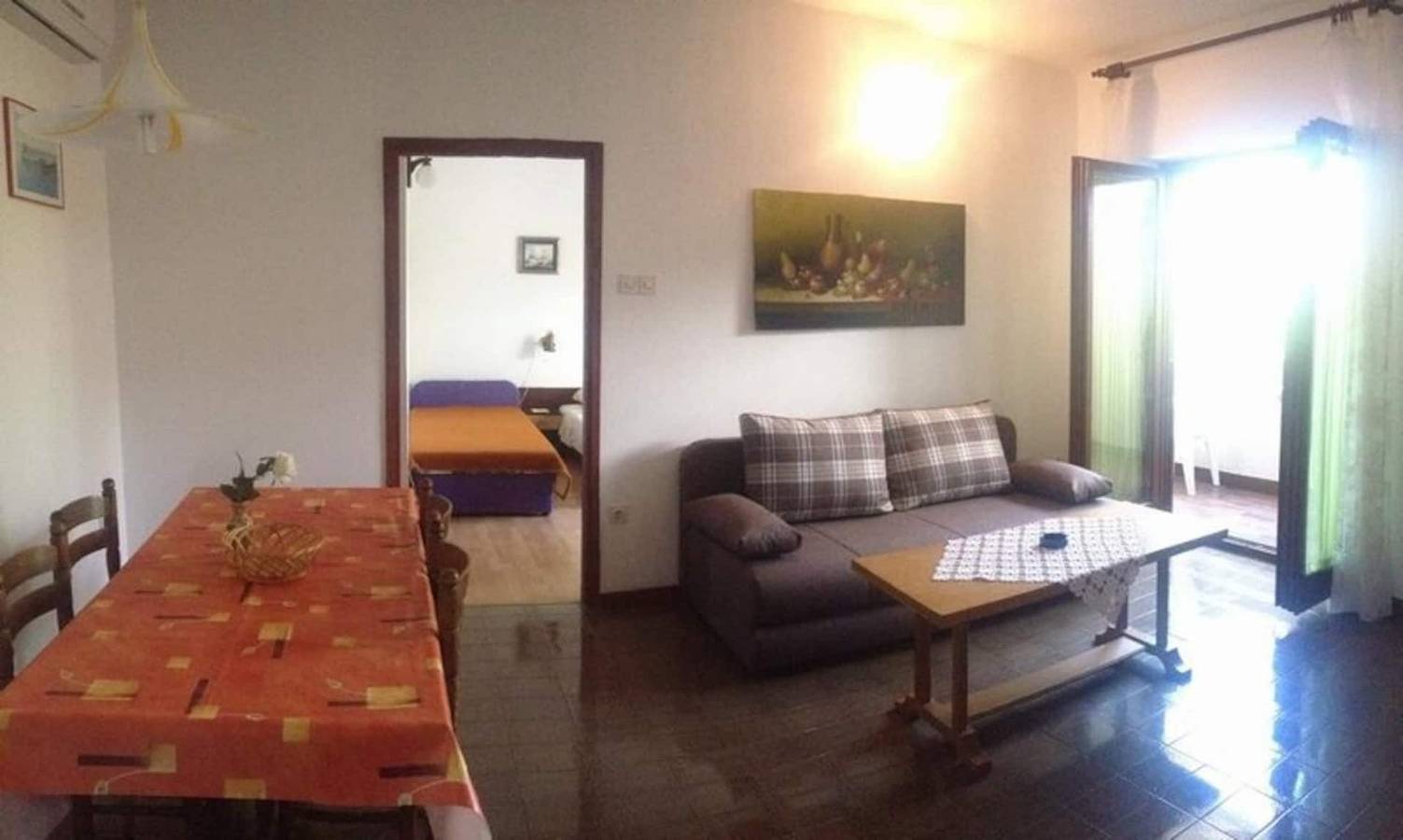 Entire apartment, Apartment Mare in Krk Harbor, close to the Beach and Center, Air conditioned, Parking for two Cars in Krk Town, Krk