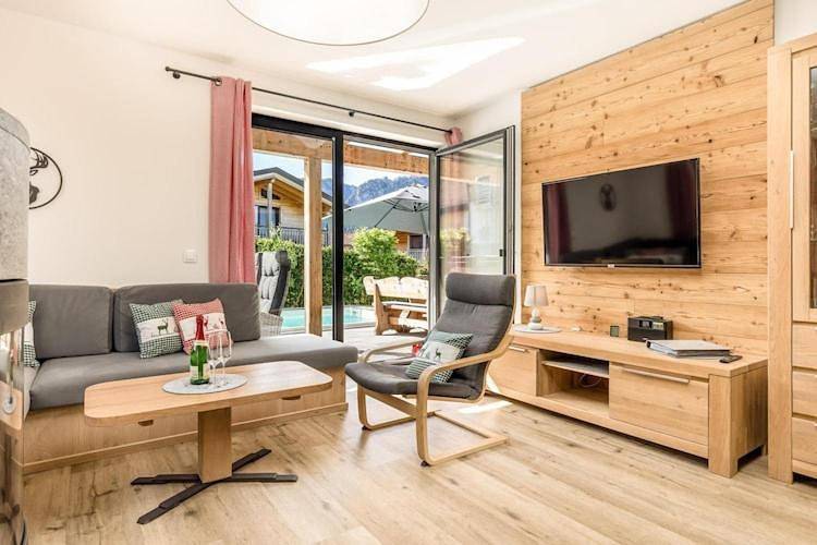 Chalet Alpenzauber mit beheiztem Pool, Inzell in Inzell, Bayerische Alpen
