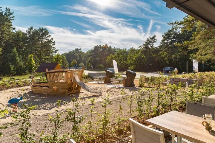 BnB für 8 Personen, mit Ausblick und Sauna sowie Garten, mit Haustier auf Usedom - 4