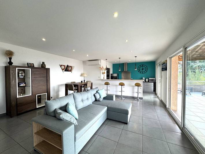 Apartamento vacacional entero, Apartamento de vacaciones para 6 personas con terraza in Propriano, Distrito de Sartène