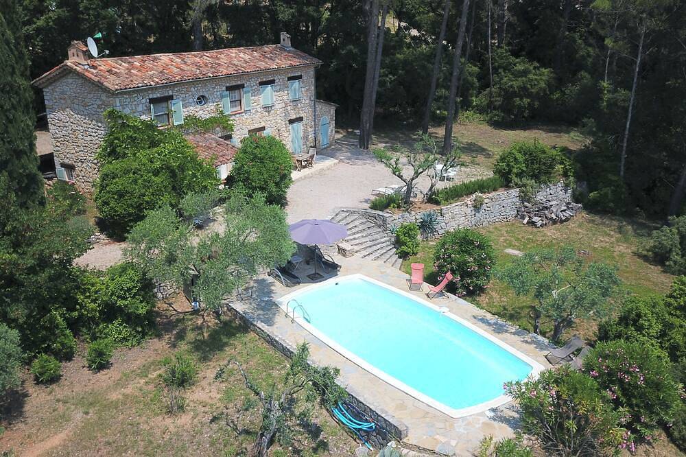 Family Bastide With Heated Private Pool Provence in Draguignan, Draguignan regionen