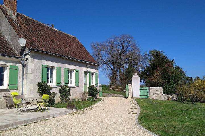 Gîte pour 7 personnes, avec terrasse et jardin