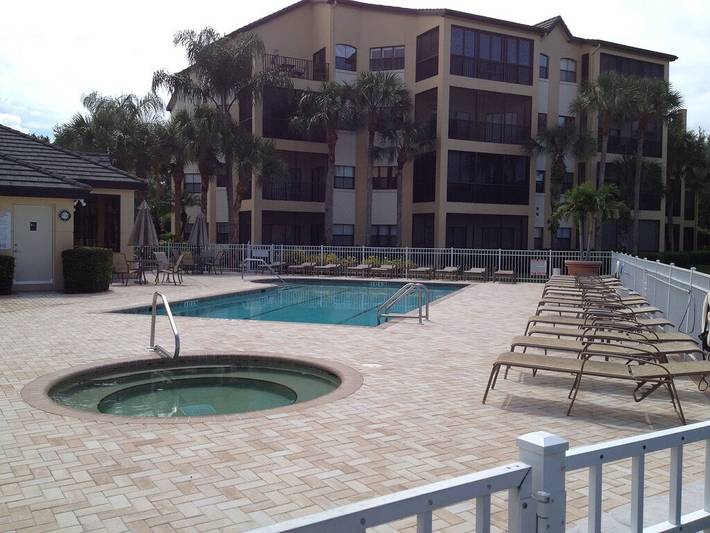 Holiday apartment for 4 people, with pool and terrace as well as hot tub - 1