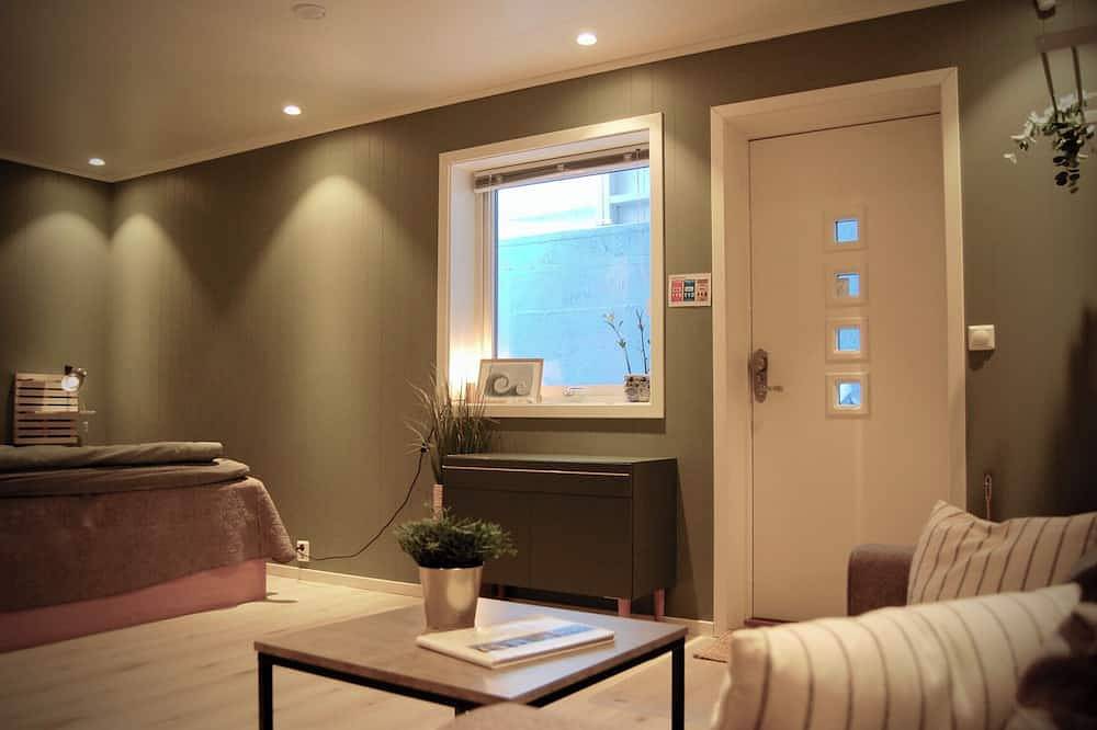 Ganze Wohnung, Modern Studio - Free Parking - Near Airport in Rønvik, Bodø