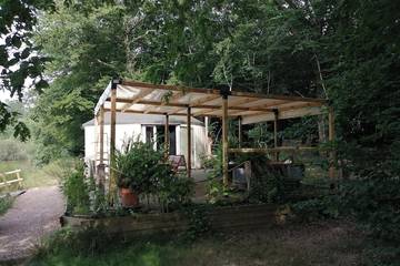 Maison de campagne pour 4 personnes, avec terrasse, animaux acceptés à Saint-Yan