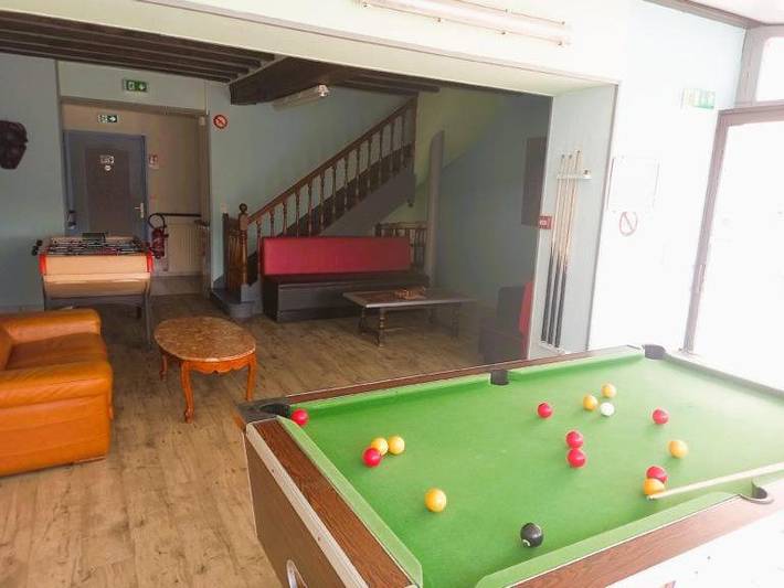 Location de vacances pour 34 personnes, avec terrasse à Renay