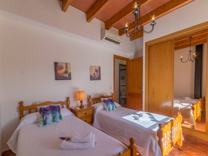 Finca für 6 Personen, mit Terrasse und Garten sowie Pool in Alaró - 2