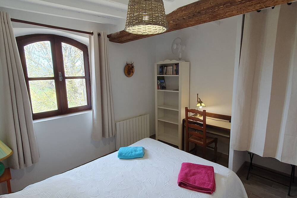 Ganze Wohnung, Wohnung in der Provence Luberon mit Pool, ideal Familien und Freunden in Viens, Regionaler Naturpark Luberon