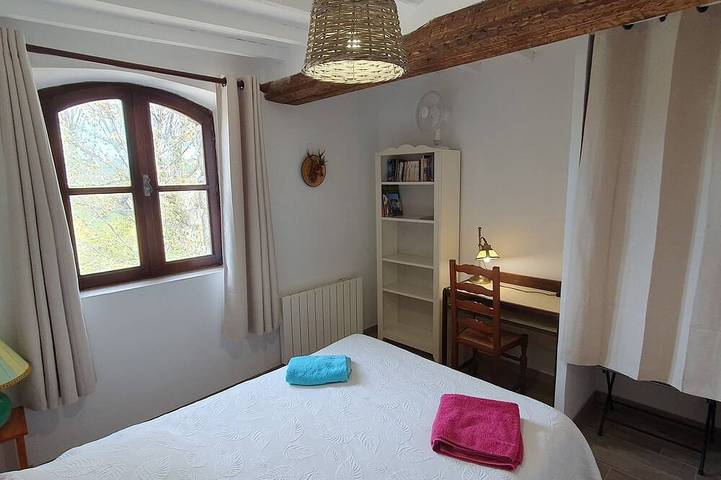 Gîte pour 5 personnes, avec jacuzzi ainsi que jardin et piscine à Viens - 3