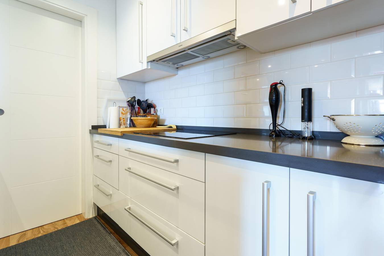 Apartamento entero, Moderno apartamento en Los Boliches con piscina compartida, balcón y Wi-Fi in Los Boliches, Fuengirola