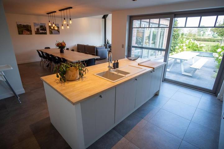 Location de vacances pour 16 personnes, avec jacuzzi et terrasse à Lo-Reninge - 4