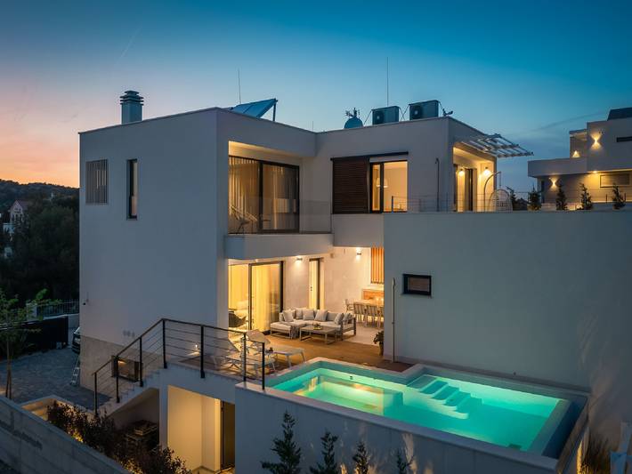 Villa pour 10 personnes, avec sauna ainsi que vue sur l’océan et balcon à Tisno - 2