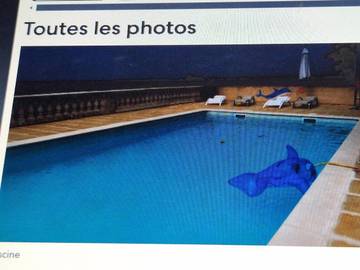 Gîte pour 4 personnes, avec piscine ainsi que vue et terrasse à Rasteau
