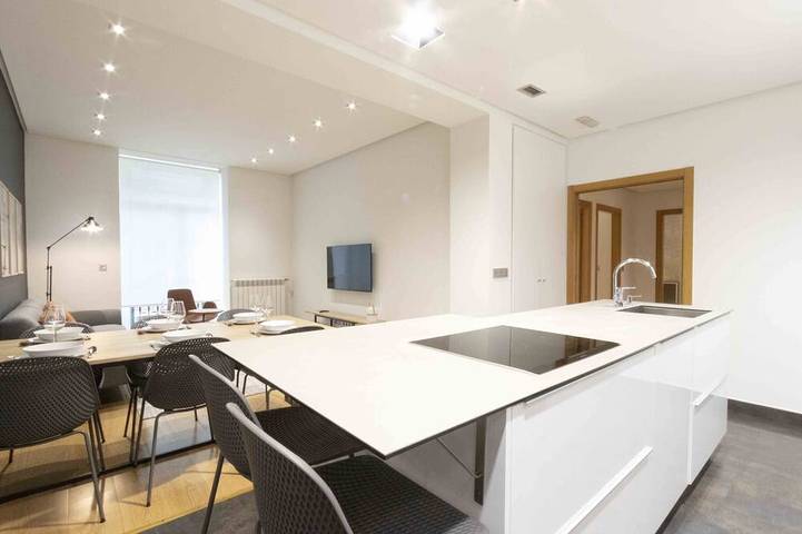 Holiday apartment for 6 people, with balcony/terrace - 1