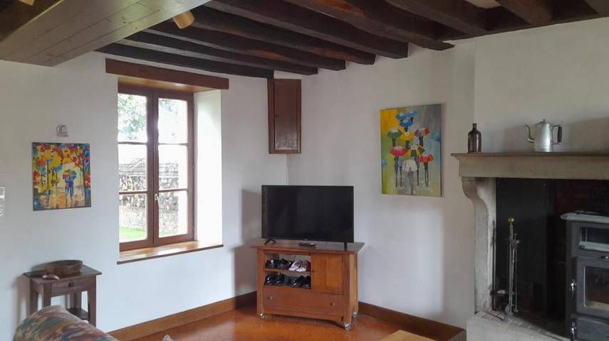 Location de vacances pour 4 personnes, avec jardin et vue à Druyes-les-Belles-Fontaines - 3