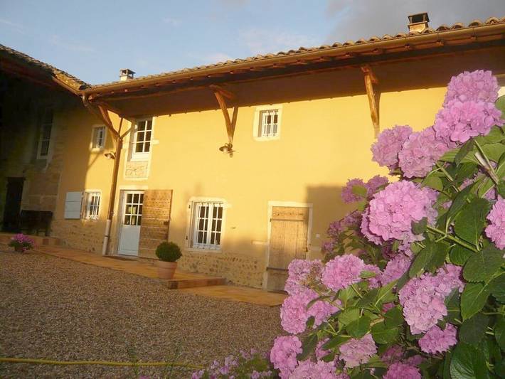 Gîte pour 4 personnes, avec jardin, animaux acceptés à Messimy-sur-Saône