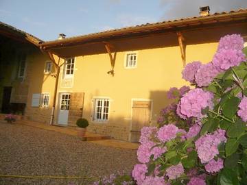 Maison d’hôte pour 3 personnes, avec jardin, animaux acceptés à Messimy-sur-Saône