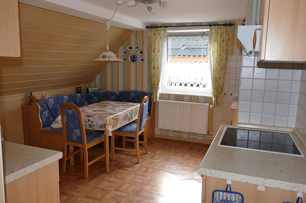 Ganze Wohnung, Ferienwohnung 2 - Bohlweg - Silvias Ferienwohnung in Wildemann, Harzvorland