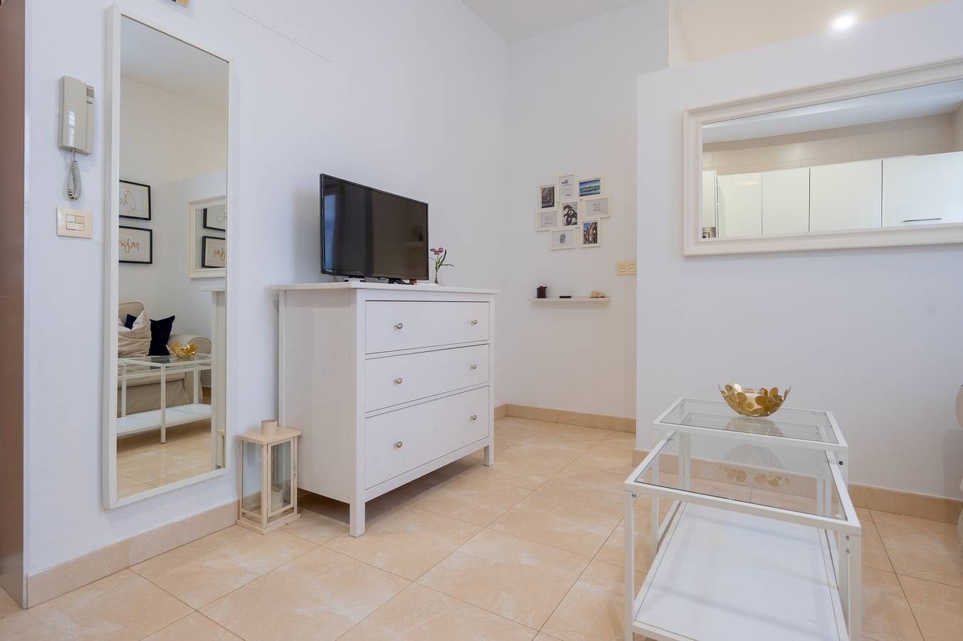 Ganze Wohnung, Ferienwohnung 'Alameda Cool' mit Wi-Fi und Klimaanlage in Casco Antiguo, Sevilla