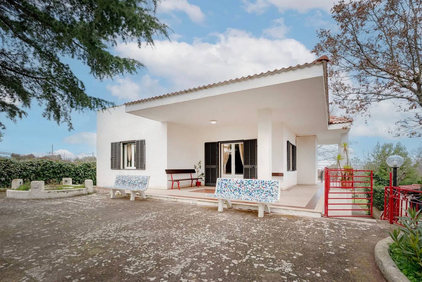Appartamento intero, Appartamento 'Oasi Villa Anthea' con Piscina in Comune, Wi-Fi e Aria Condizionata in Monopoli, Provincia di Bari