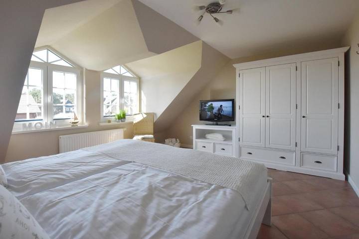 Modernes Mittelhausteil mit 4 Zimmern auf ca. 96 m², für bis zu 6 Personen. in Tinnum, Sylt (Gemeinde)