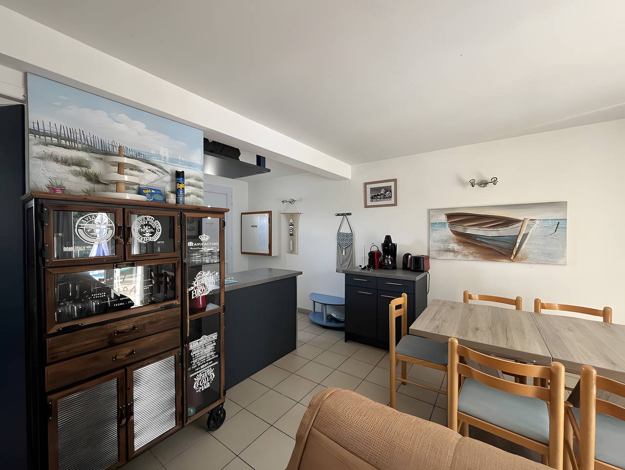 Encantadora casa con piscina compartida, terraza privada y jardín privado in Le Château-d'Oléron, Côte de Beauté