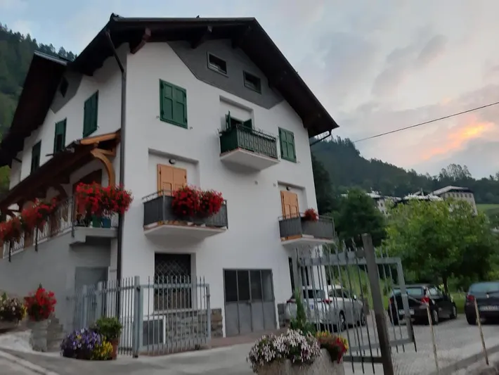 Ferienwohnung für 5 Personen, mit Balkon und Garten sowie Ausblick - 1