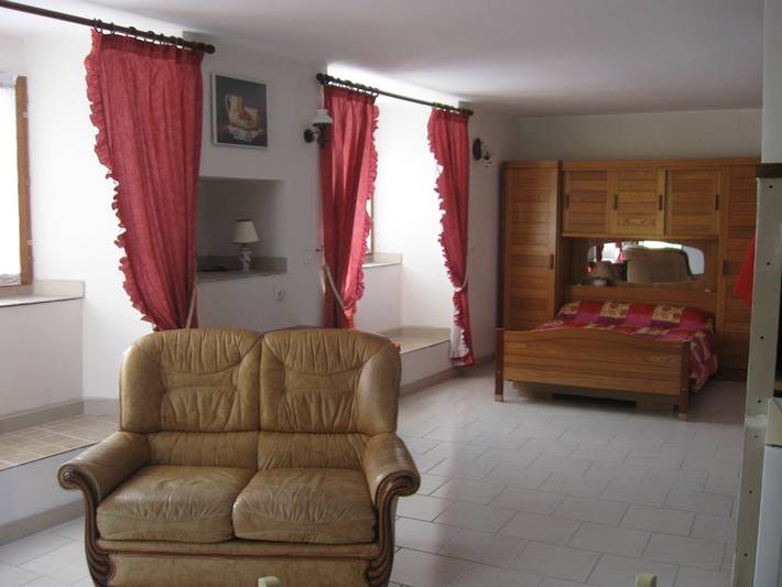 Gîte pour 2 personnes, avec jardin ainsi que terrasse et piscine, animaux acceptés dans le Tarn - 2