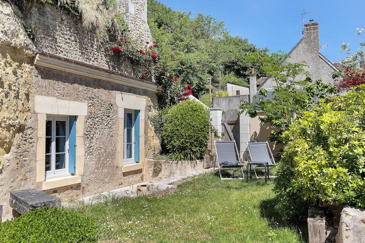 Les iris - maison insolite troglodytique in Troo, Région de Vendôme