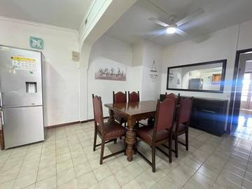 Location de vacances pour 6 personnes, avec vue et jardin dans Grands-Bois