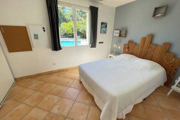 Villa pour 8 Personnes dans La Madrague, Hyeres, Photo 1