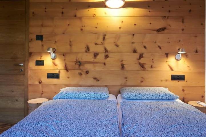 Ferienhaus für 12 Personen, mit Whirlpool und Balkon sowie Pool und Garten, mit Haustier in Colico - 3